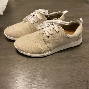 Toms Sneakers- Size W7 -like new